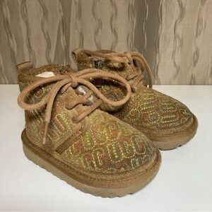 UGG Neumel II Boots Toddler 6 Graphic Stitch Fur Lined Unisex Tie Chukka Brown